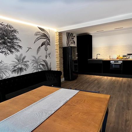 Luxury Pintoreria Vitoria المظهر الخارجي الصورة